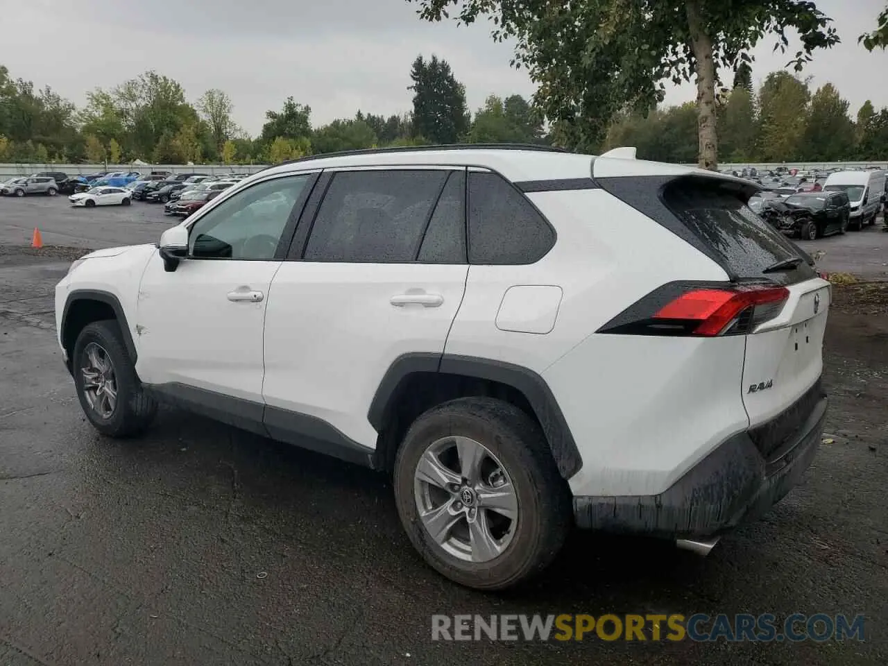 2 Photograph of a damaged car 2T3W1RFV0RW338876 TOYOTA RAV4 2024