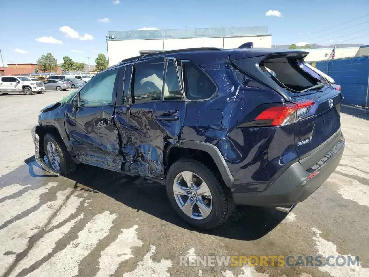 2 Фотография поврежденного автомобиля 2T3W1RFV0RW347853 TOYOTA RAV4 2024