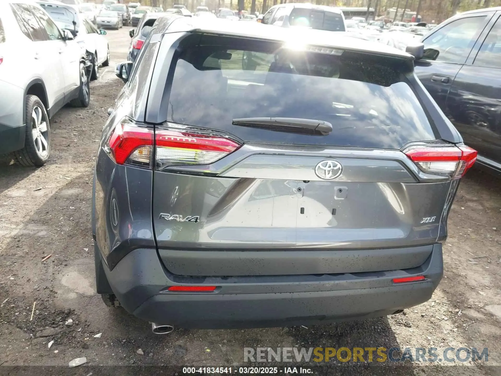 16 Photograph of a damaged car 2T3W1RFV1RC301935 TOYOTA RAV4 2024