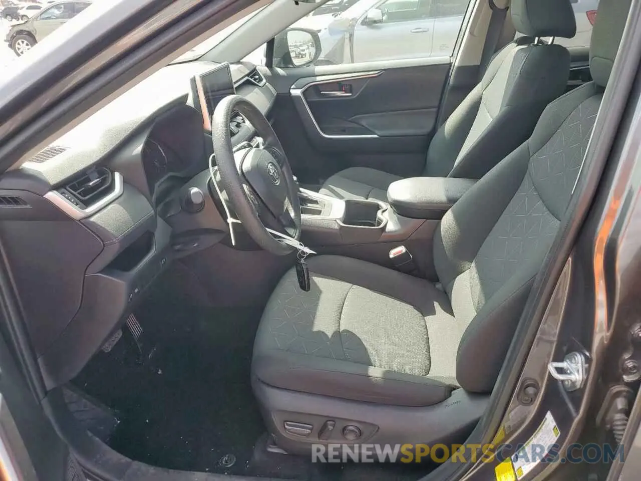 7 Photograph of a damaged car 2T3W1RFV2RC277693 TOYOTA RAV4 2024
