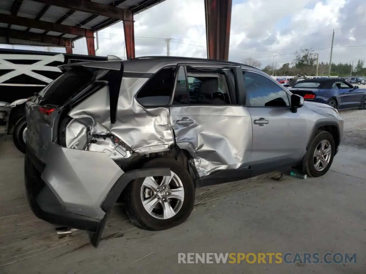 3 Photograph of a damaged car 2T3W1RFV2RC294266 TOYOTA RAV4 2024