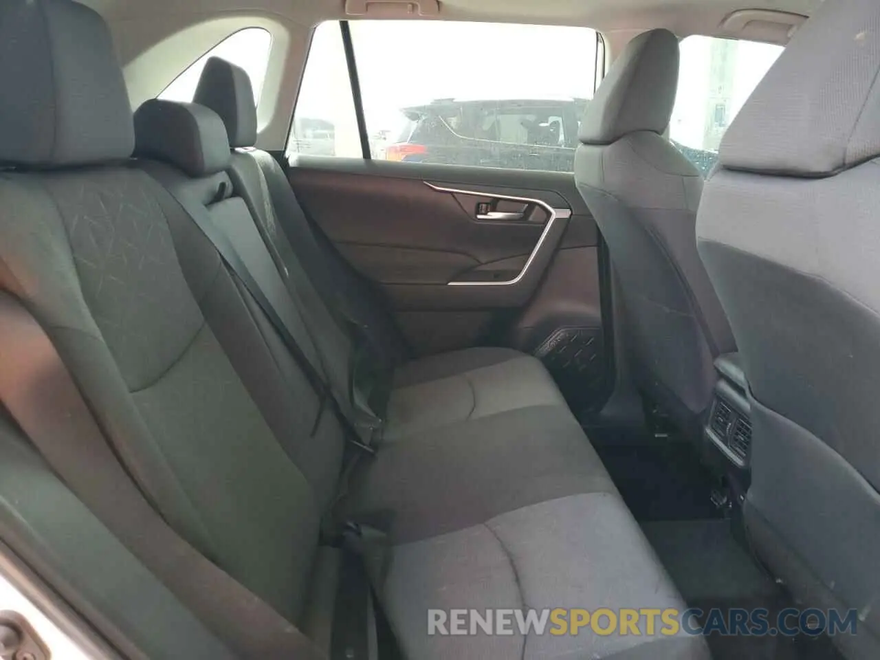 11 Фотография поврежденного автомобиля 2T3W1RFV2RW353024 TOYOTA RAV4 2024
