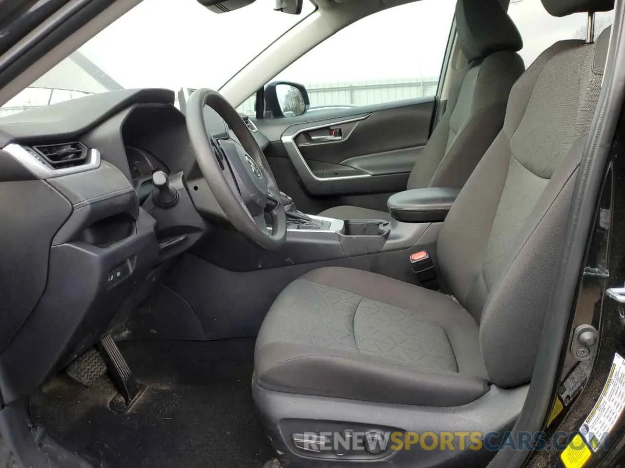 7 Фотография поврежденного автомобиля 2T3W1RFV3RC275337 TOYOTA RAV4 2024
