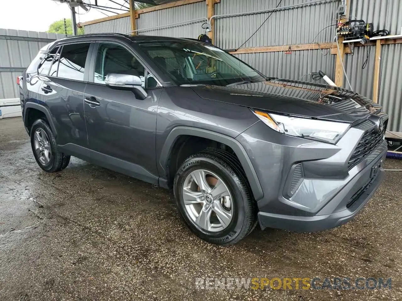 4 Photograph of a damaged car 2T3W1RFV3RC280702 TOYOTA RAV4 2024