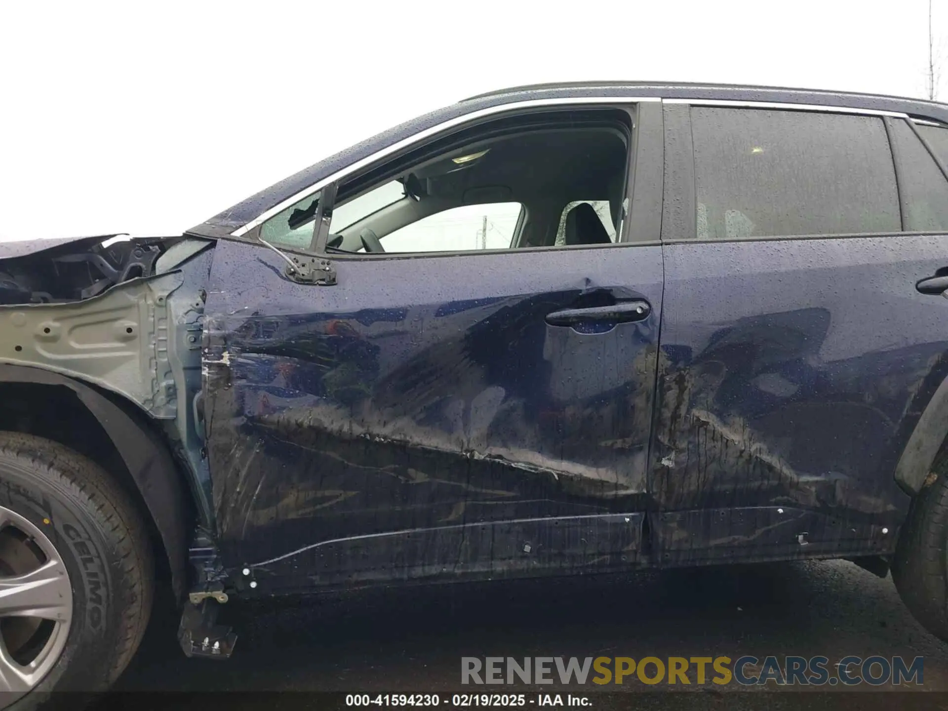 19 Photograph of a damaged car 2T3W1RFV3RW332828 TOYOTA RAV4 2024