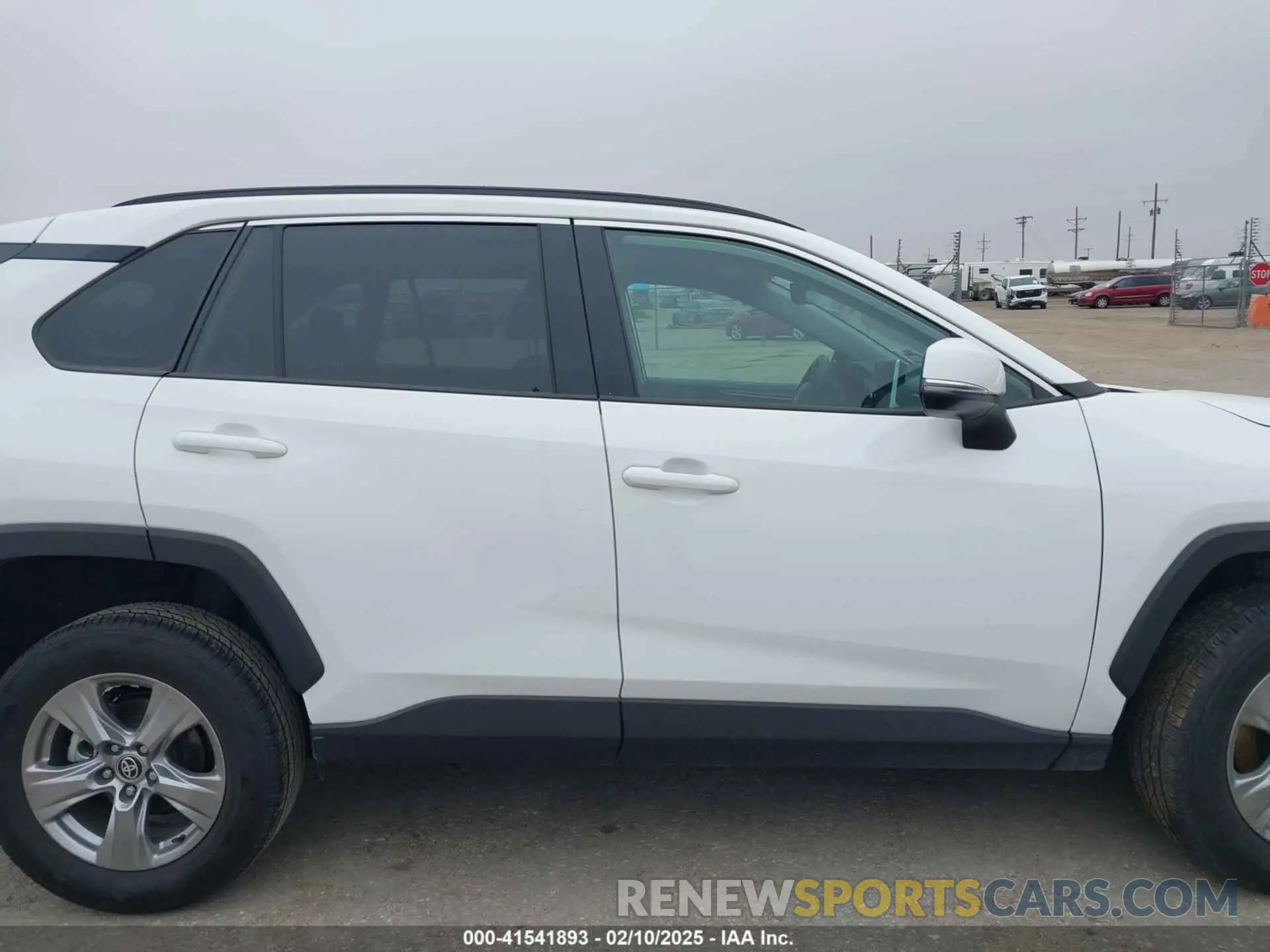 14 Photograph of a damaged car 2T3W1RFV3RW333655 TOYOTA RAV4 2024
