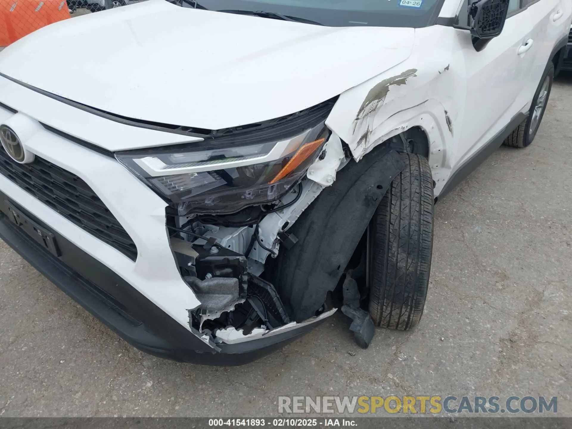 6 Photograph of a damaged car 2T3W1RFV3RW333655 TOYOTA RAV4 2024