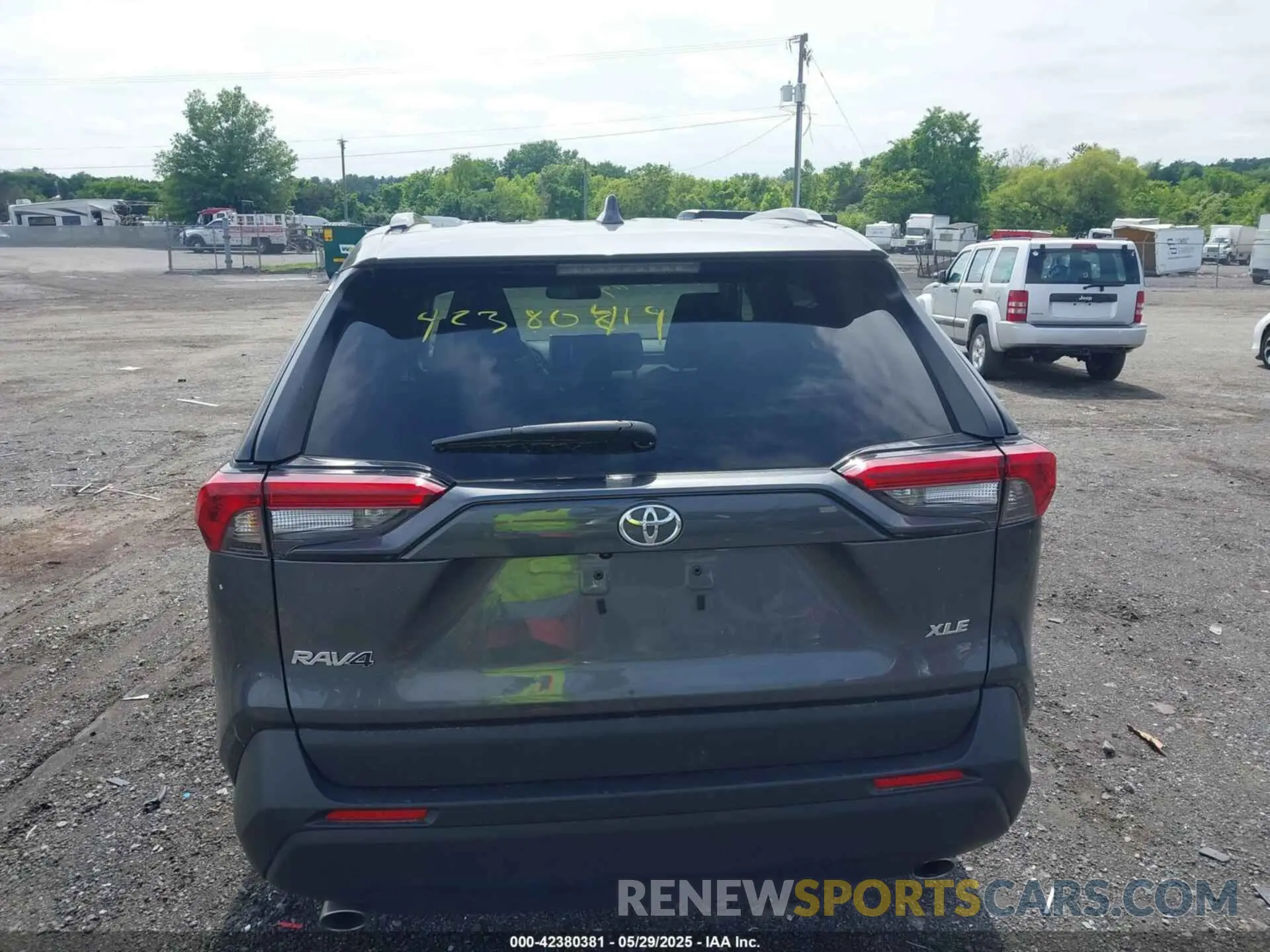 16 Фотография поврежденного автомобиля 2T3W1RFV3RW334434 TOYOTA RAV4 2024
