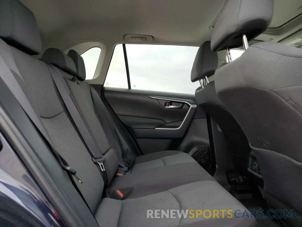 11 Фотография поврежденного автомобиля 2T3W1RFV3RW363271 TOYOTA RAV4 2024