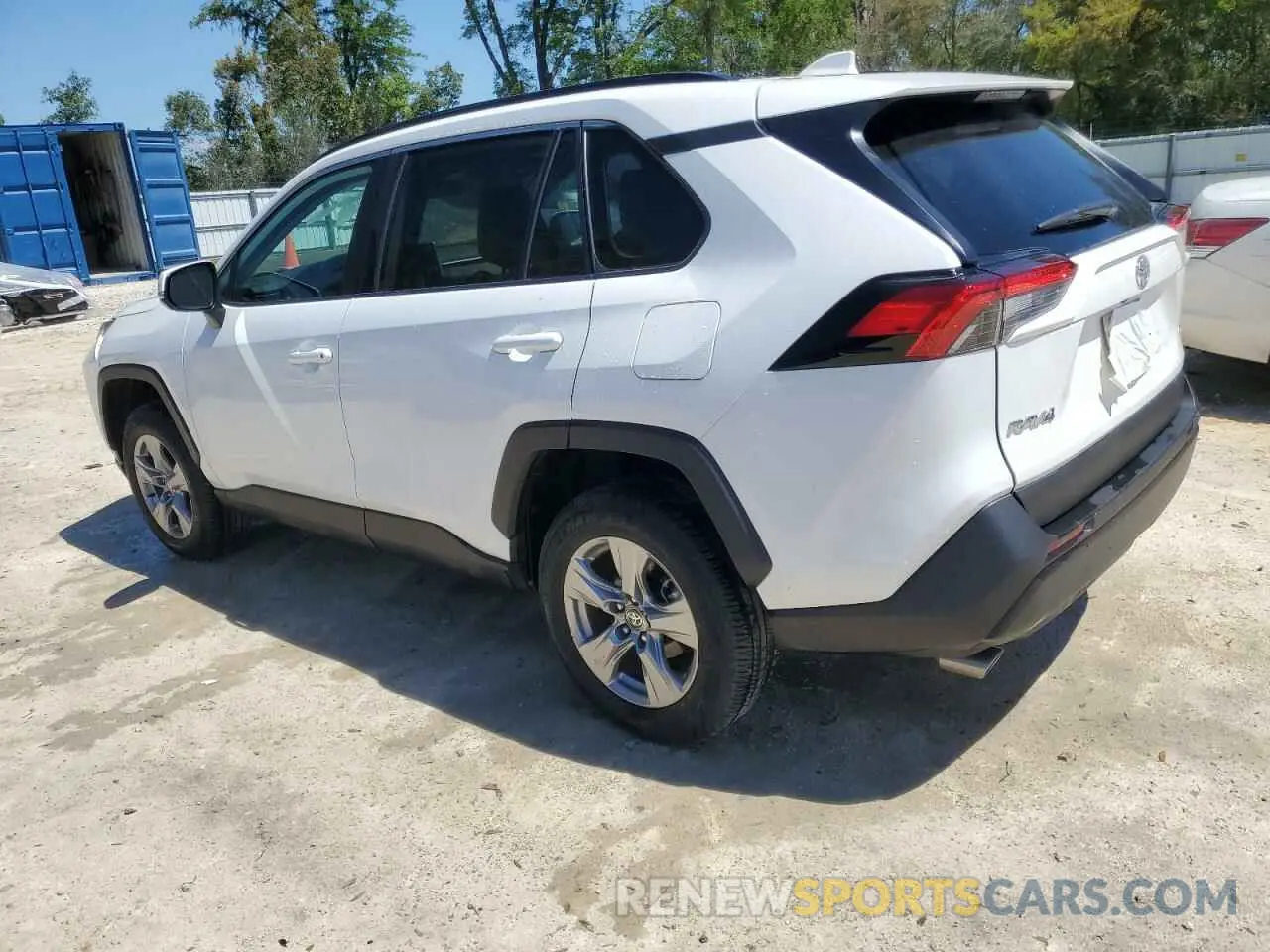2 Фотография поврежденного автомобиля 2T3W1RFV4RC272298 TOYOTA RAV4 2024