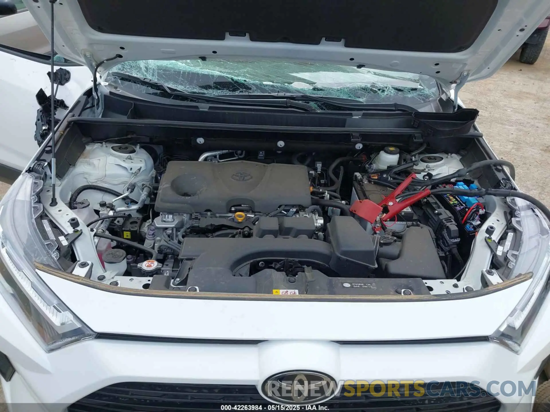 10 Фотография поврежденного автомобиля 2T3W1RFV5RC290146 TOYOTA RAV4 2024