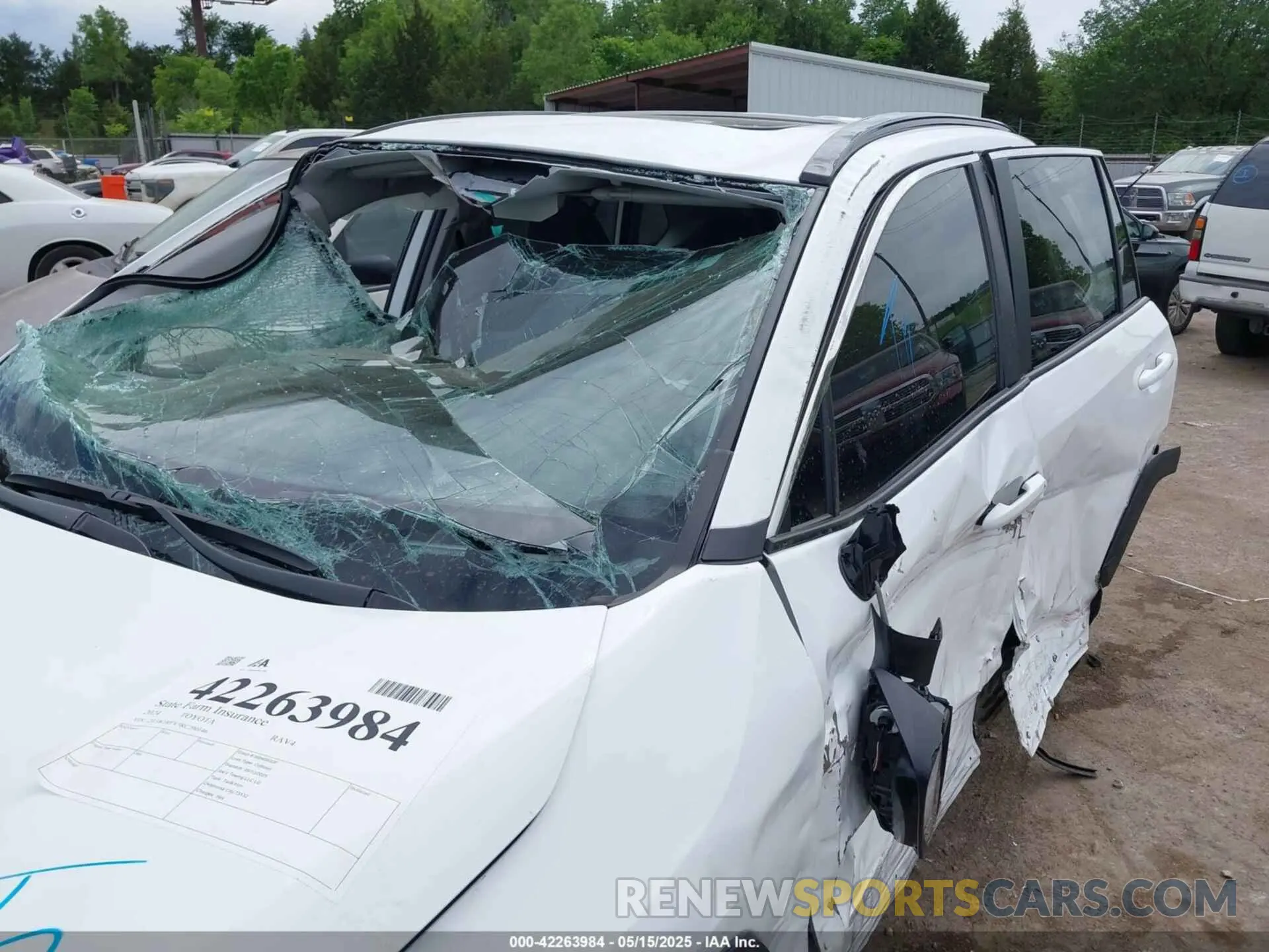 6 Фотография поврежденного автомобиля 2T3W1RFV5RC290146 TOYOTA RAV4 2024