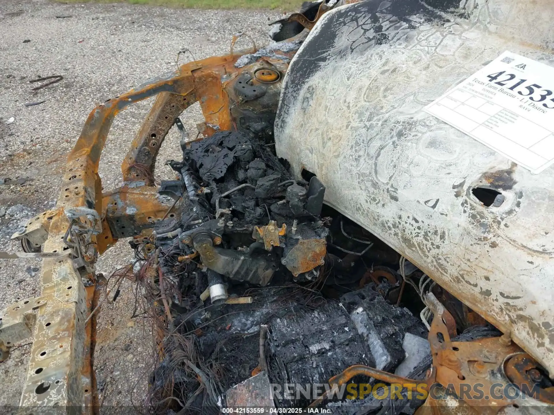 10 Photograph of a damaged car 2T3W1RFV6RC262159 TOYOTA RAV4 2024