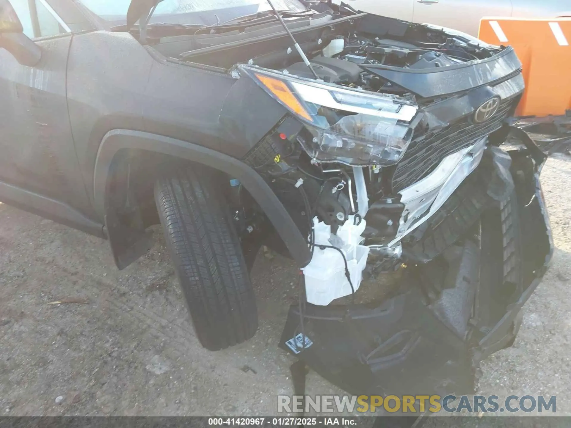 6 Фотография поврежденного автомобиля 2T3W1RFV6RC289345 TOYOTA RAV4 2024