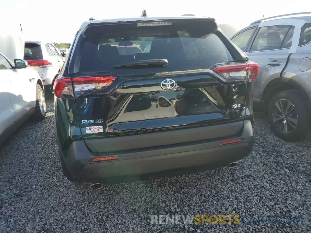 6 Фотография поврежденного автомобиля 2T3W1RFV6RW330197 TOYOTA RAV4 2024