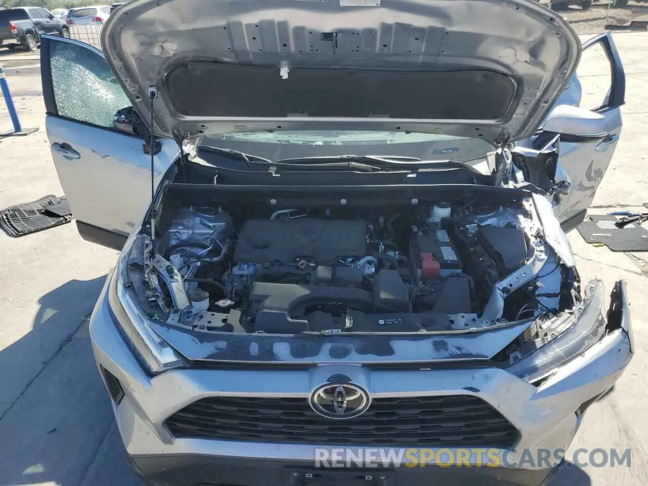 12 Фотография поврежденного автомобиля 2T3W1RFV7RC257889 TOYOTA RAV4 2024