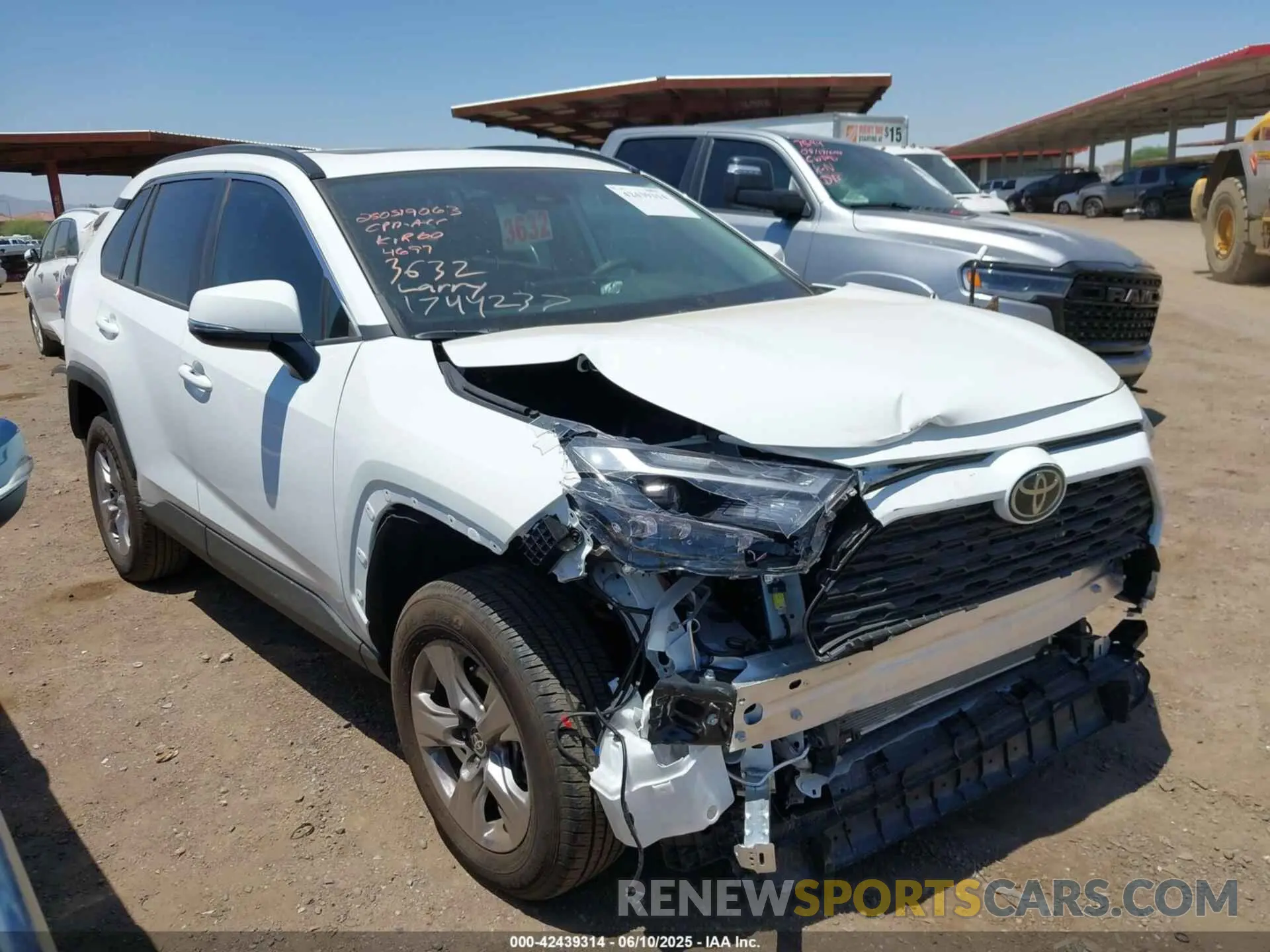 1 Photograph of a damaged car 2T3W1RFV7RC294697 TOYOTA RAV4 2024