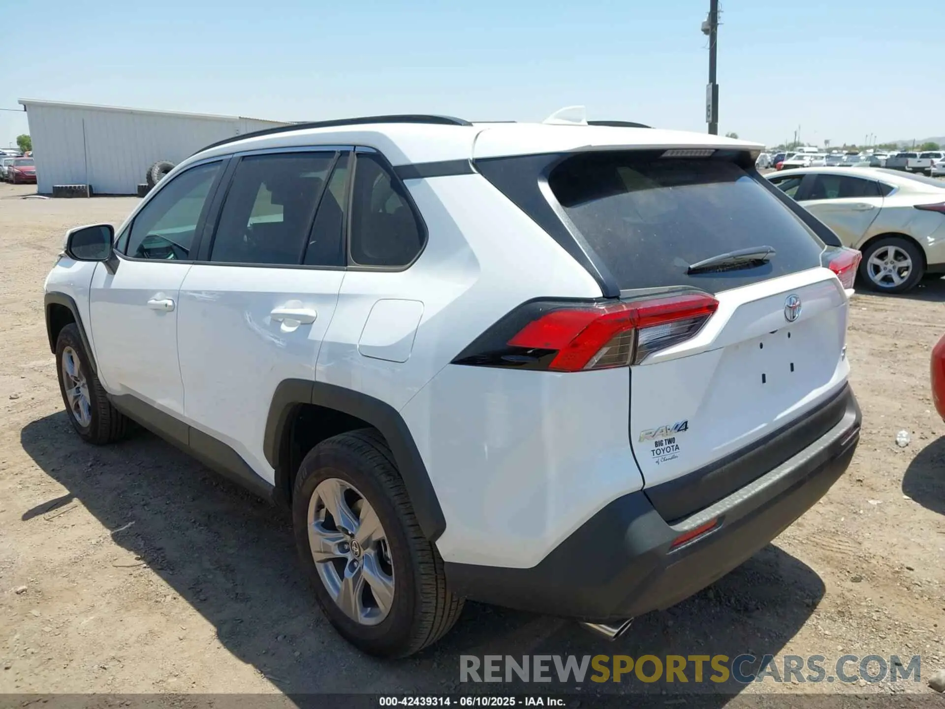 3 Photograph of a damaged car 2T3W1RFV7RC294697 TOYOTA RAV4 2024