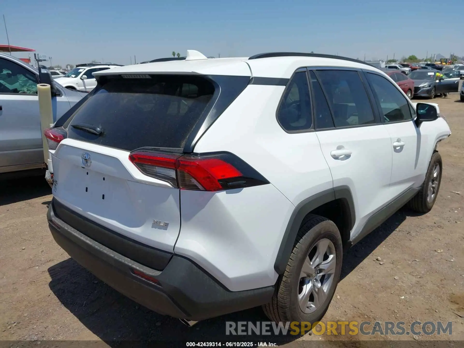 4 Photograph of a damaged car 2T3W1RFV7RC294697 TOYOTA RAV4 2024