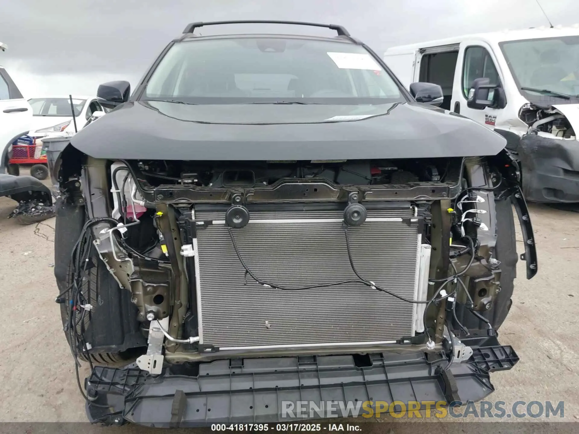 13 Фотография поврежденного автомобиля 2T3W1RFV7RW358249 TOYOTA RAV4 2024