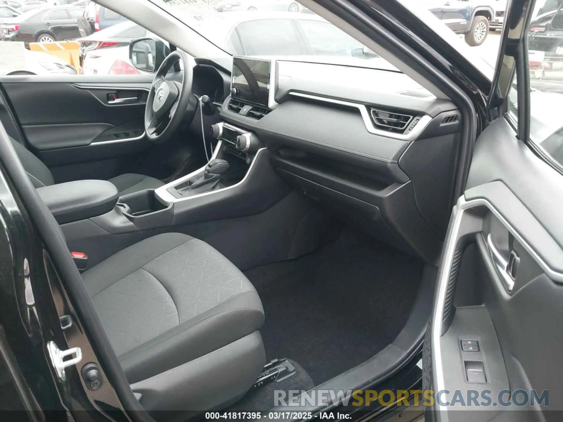 5 Фотография поврежденного автомобиля 2T3W1RFV7RW358249 TOYOTA RAV4 2024