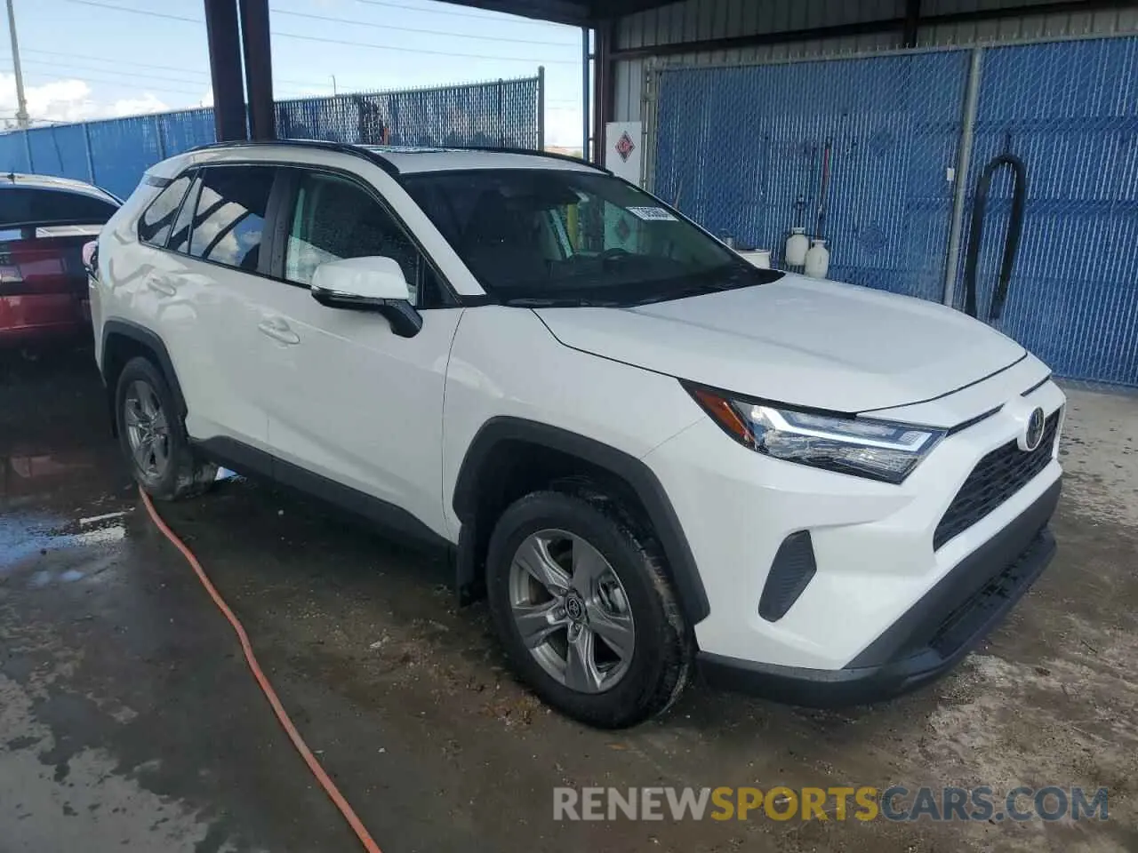 4 Photograph of a damaged car 2T3W1RFV8RC259876 TOYOTA RAV4 2024