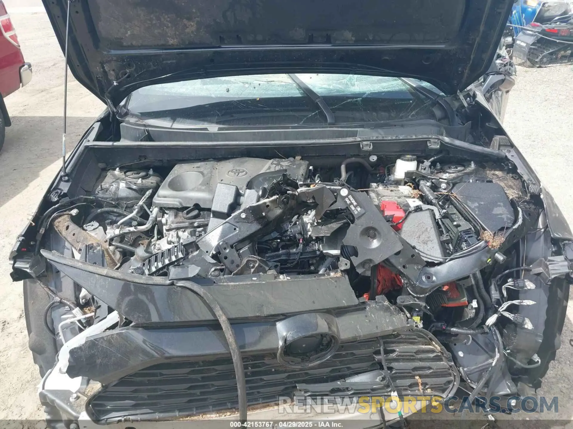 10 Фотография поврежденного автомобиля 2T3W1RFV8RC263524 TOYOTA RAV4 2024