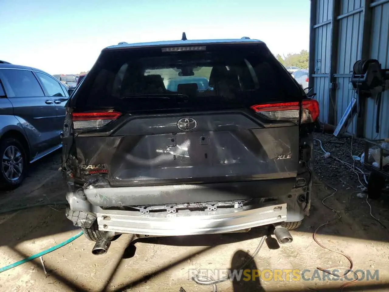 6 Фотография поврежденного автомобиля 2T3W1RFV8RC269260 TOYOTA RAV4 2024