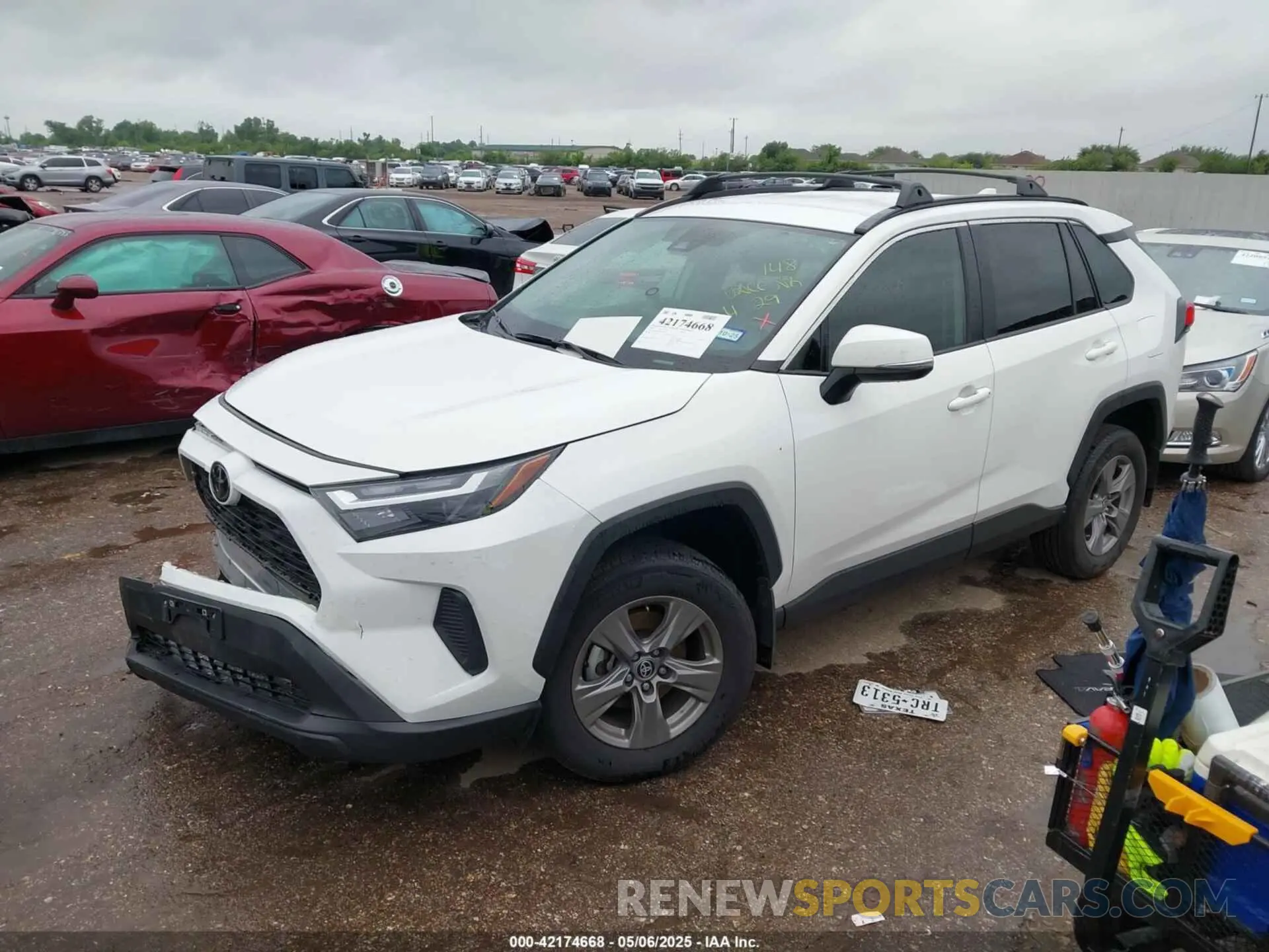 2 Photograph of a damaged car 2T3W1RFV8RW301106 TOYOTA RAV4 2024