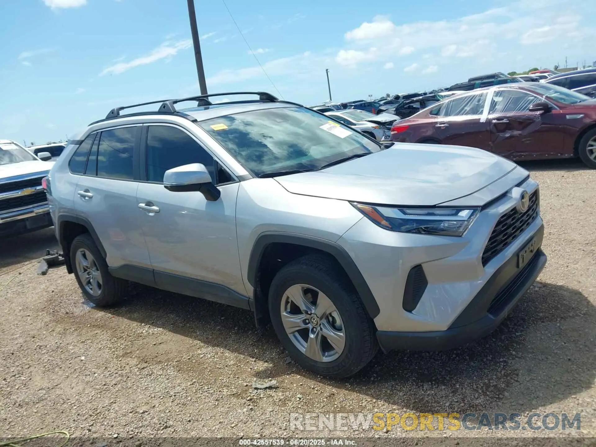 14 Фотография поврежденного автомобиля 2T3W1RFV8RW316415 TOYOTA RAV4 2024