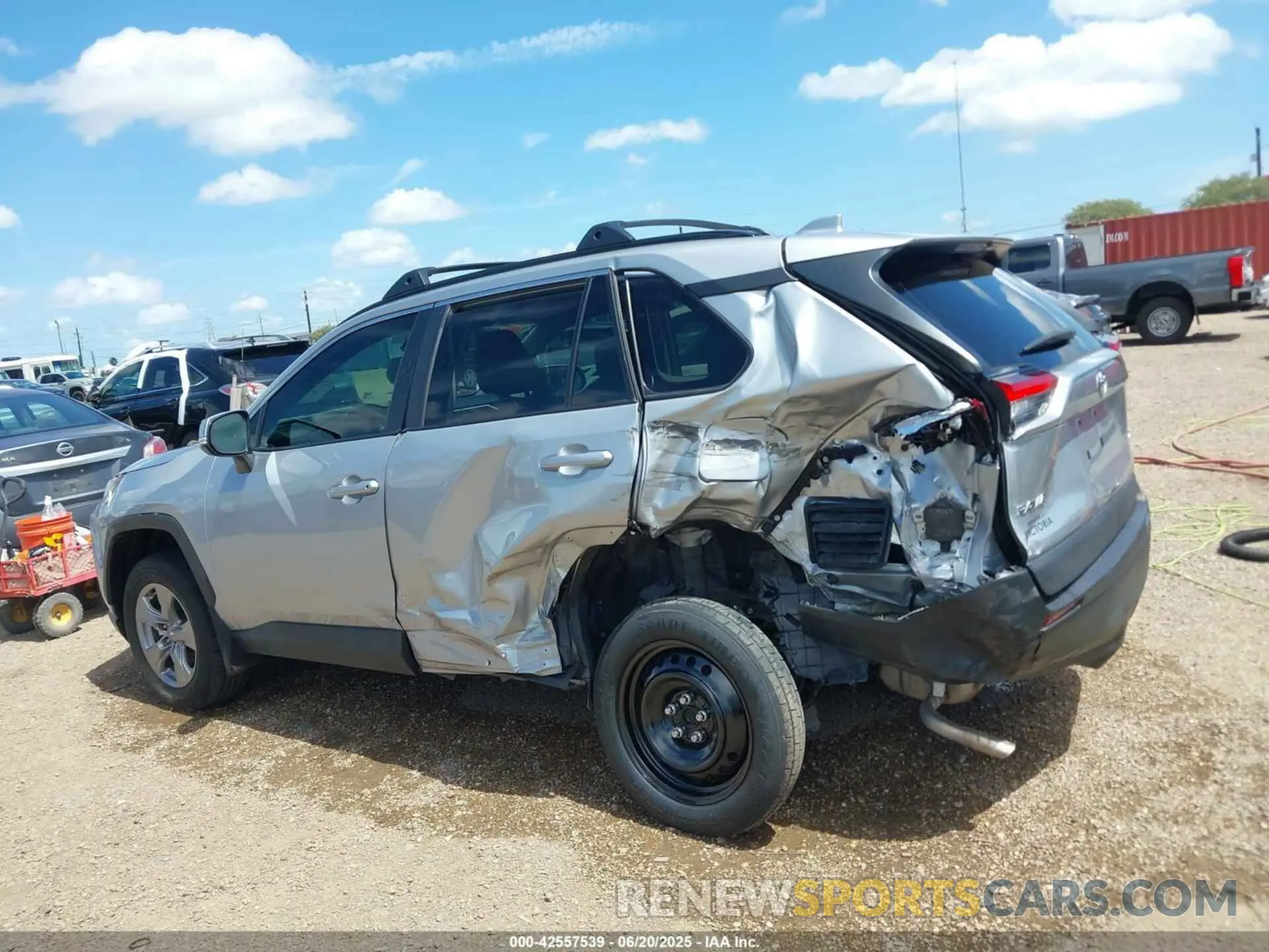 15 Фотография поврежденного автомобиля 2T3W1RFV8RW316415 TOYOTA RAV4 2024