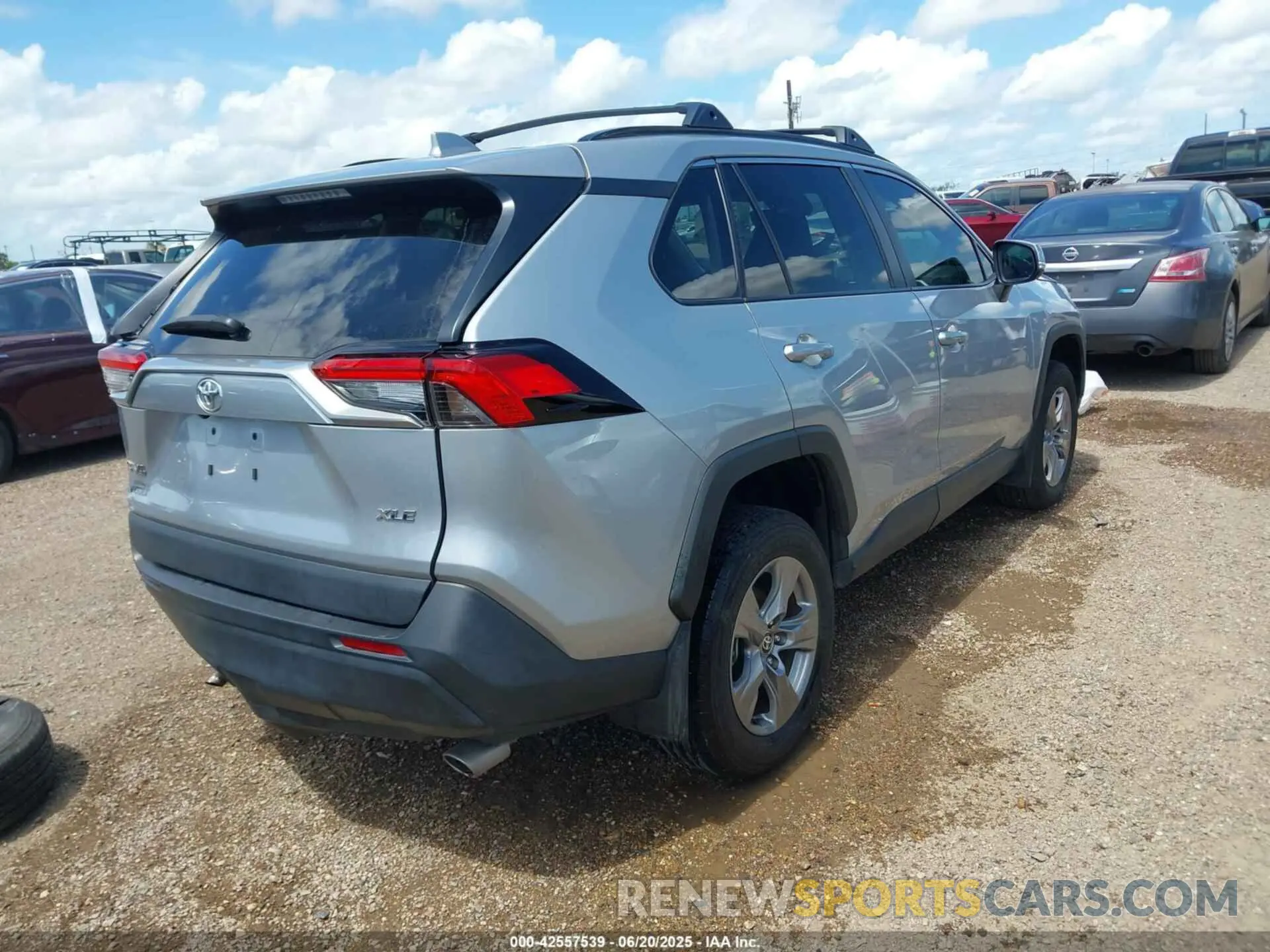 4 Фотография поврежденного автомобиля 2T3W1RFV8RW316415 TOYOTA RAV4 2024