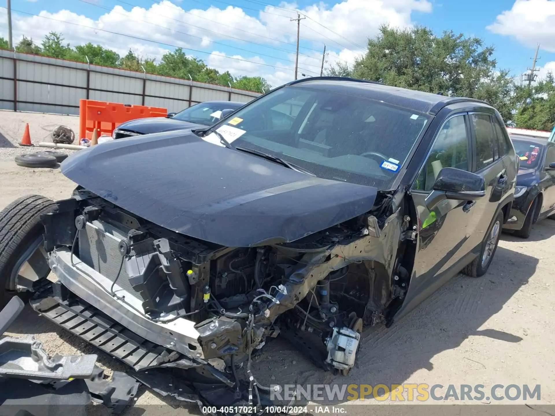 2 Фотография поврежденного автомобиля 2T3W1RFV8RW319489 TOYOTA RAV4 2024