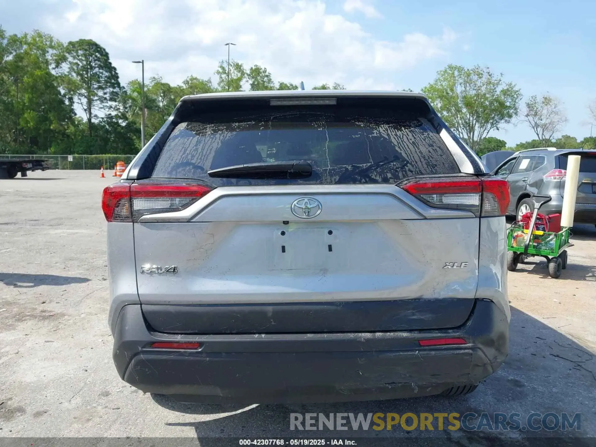 17 Photograph of a damaged car 2T3W1RFV8RW345106 TOYOTA RAV4 2024