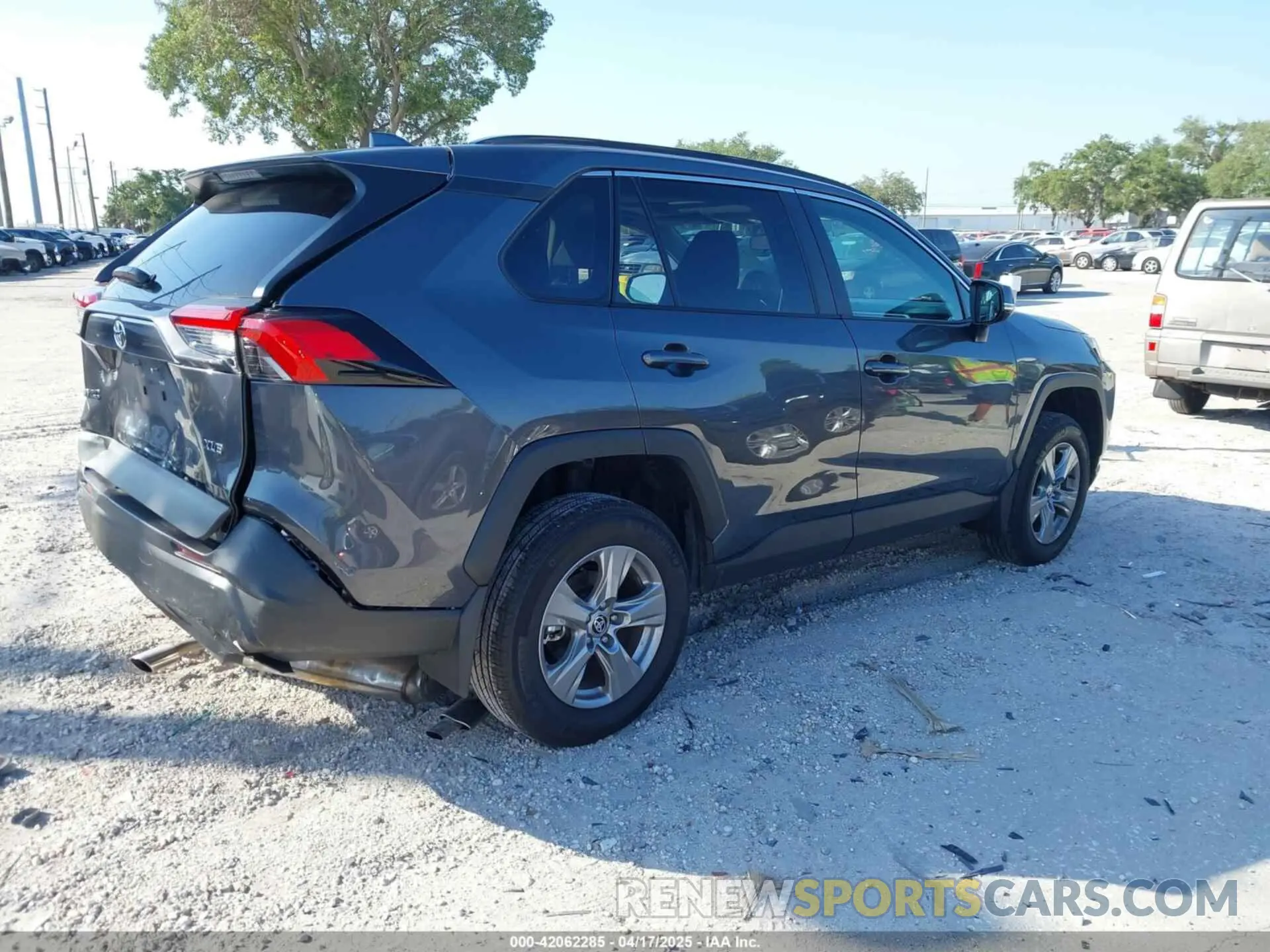 4 Фотография поврежденного автомобиля 2T3W1RFV8RW352296 TOYOTA RAV4 2024