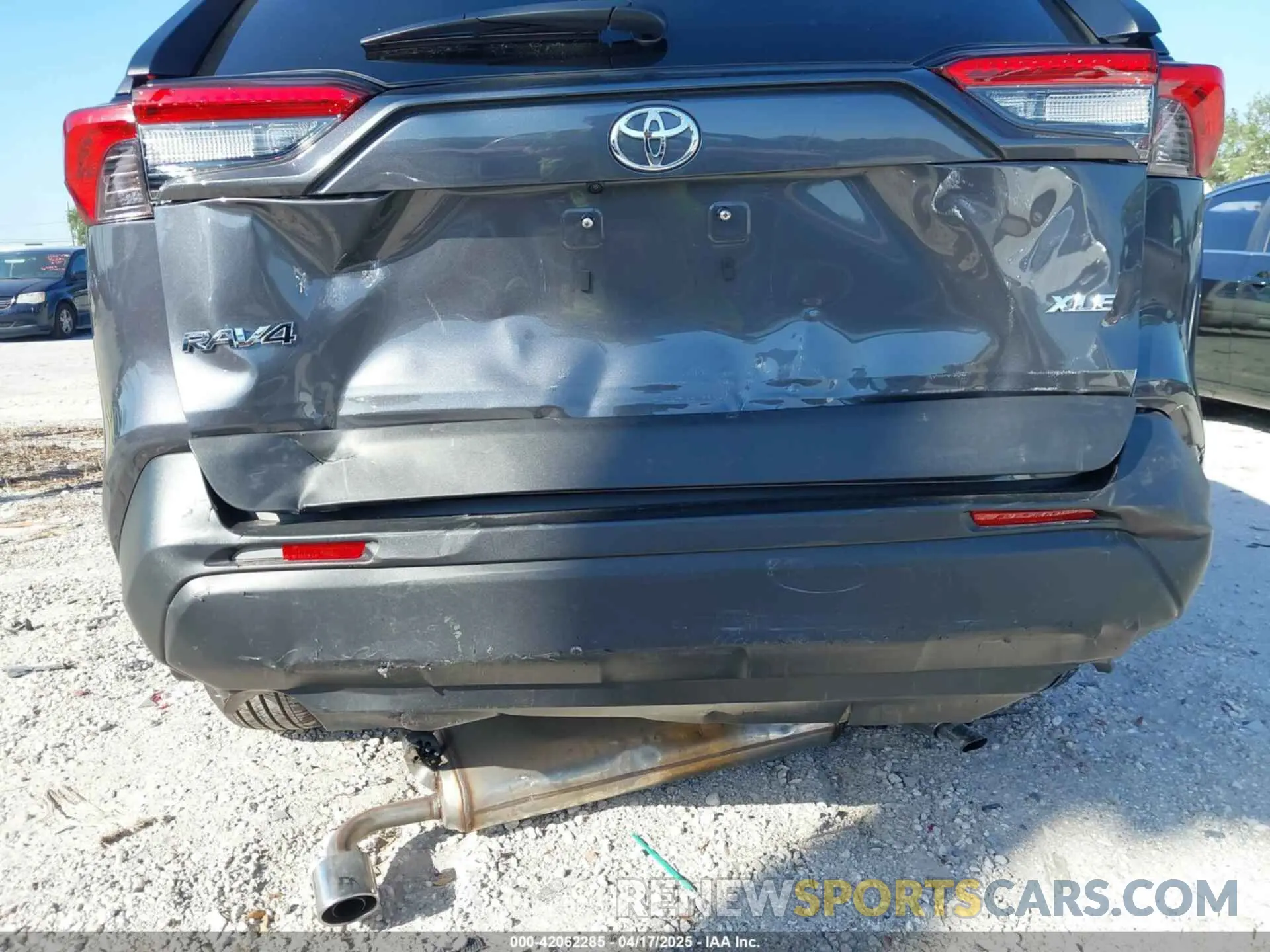 6 Фотография поврежденного автомобиля 2T3W1RFV8RW352296 TOYOTA RAV4 2024