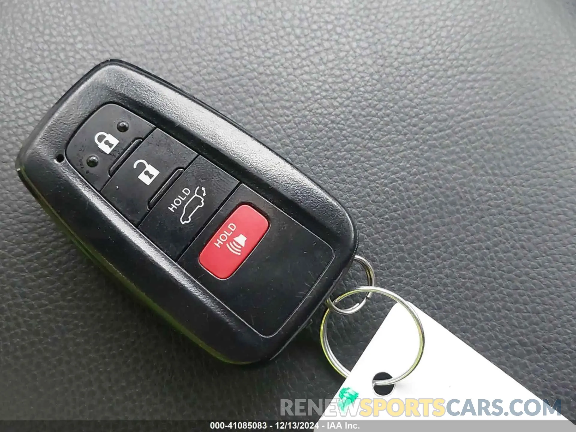 11 Фотография поврежденного автомобиля 2T3W1RFV9RC269946 TOYOTA RAV4 2024