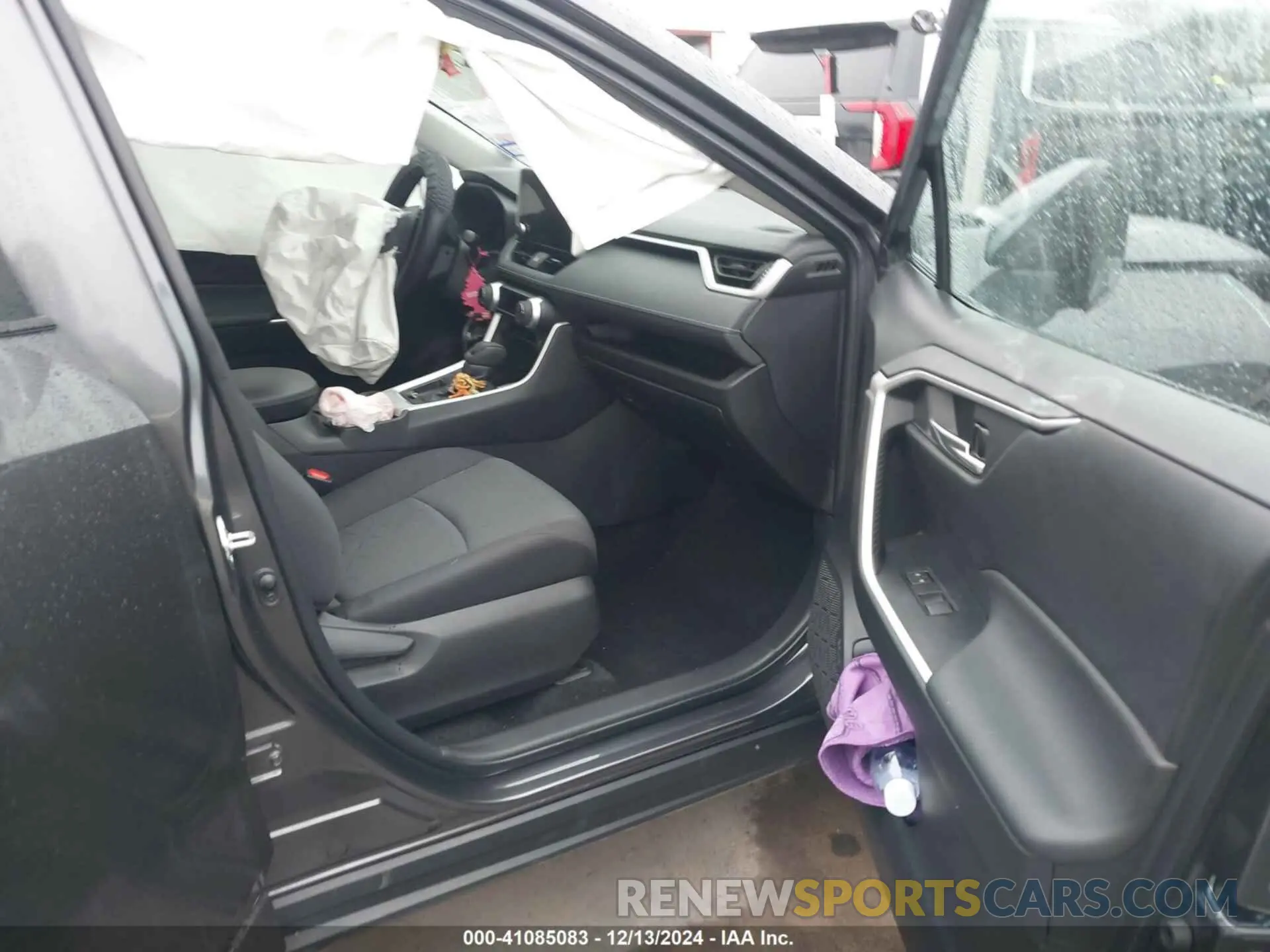 5 Фотография поврежденного автомобиля 2T3W1RFV9RC269946 TOYOTA RAV4 2024