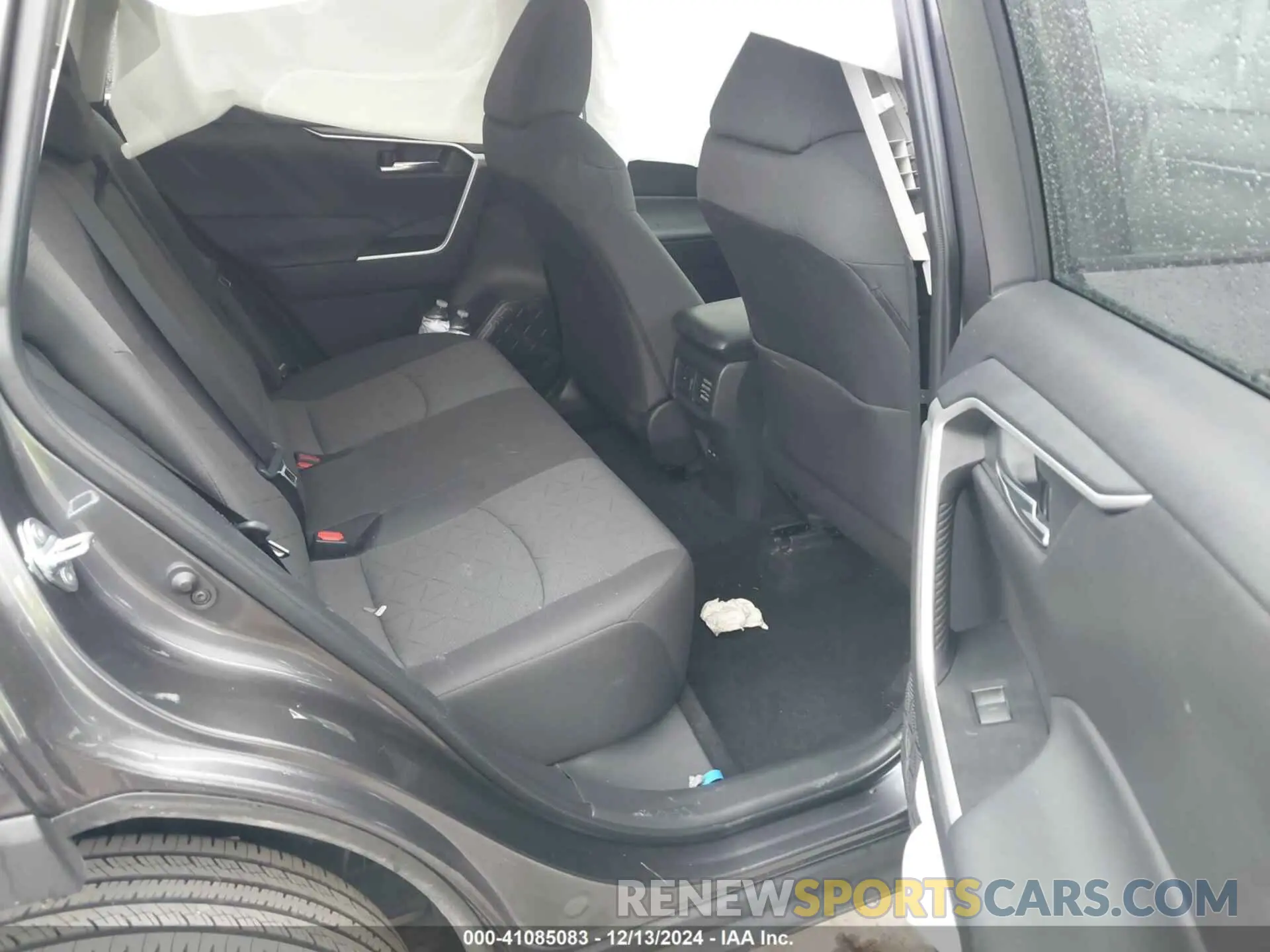 8 Фотография поврежденного автомобиля 2T3W1RFV9RC269946 TOYOTA RAV4 2024