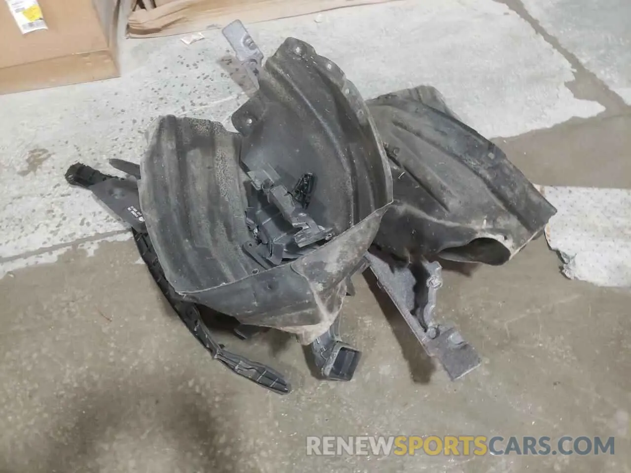 13 Photograph of a damaged car 2T3W1RFV9RC272958 TOYOTA RAV4 2024