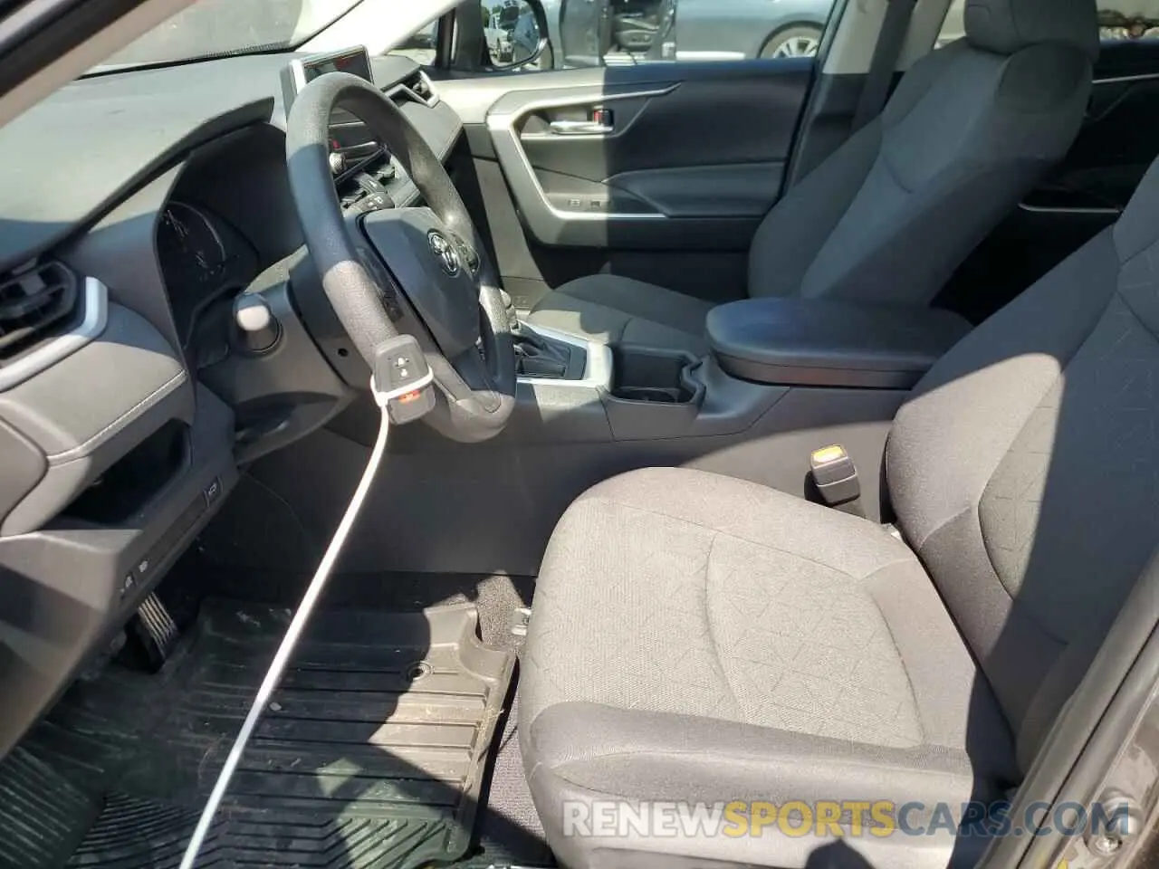 7 Фотография поврежденного автомобиля 2T3W1RFV9RC274841 TOYOTA RAV4 2024