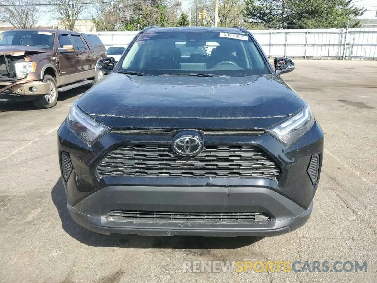 5 Photograph of a damaged car 2T3W1RFV9RW330677 TOYOTA RAV4 2024