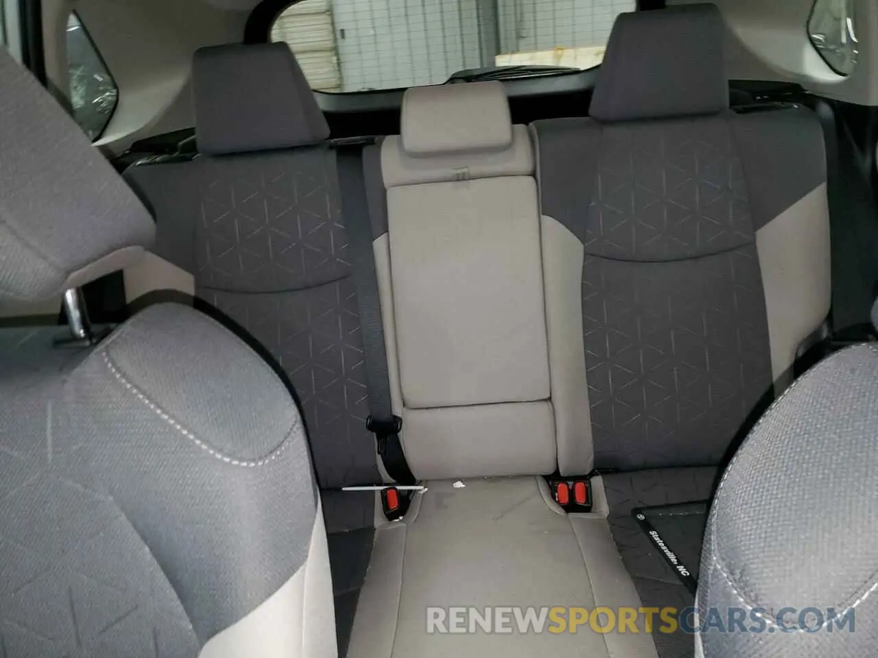 10 Фотография поврежденного автомобиля 2T3W1RFVXRC261290 TOYOTA RAV4 2024