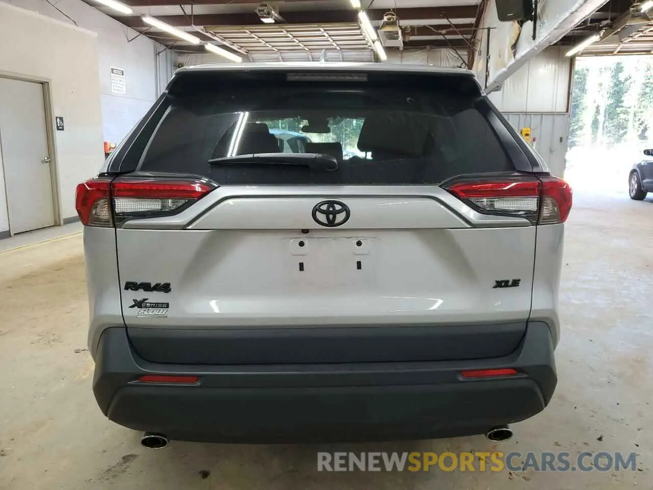 6 Фотография поврежденного автомобиля 2T3W1RFVXRC261290 TOYOTA RAV4 2024