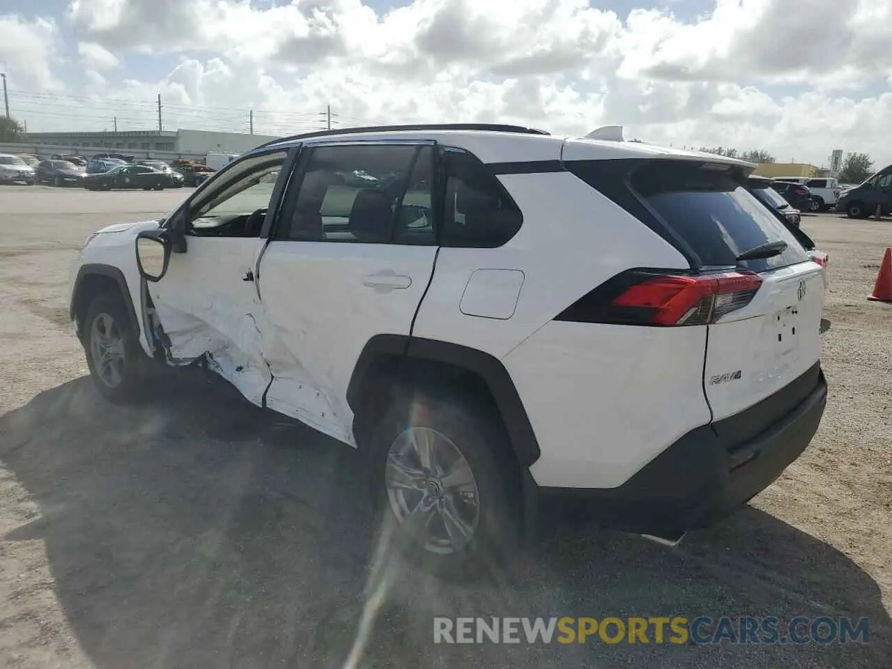 2 Фотография поврежденного автомобиля 2T3W1RFVXRC263699 TOYOTA RAV4 2024