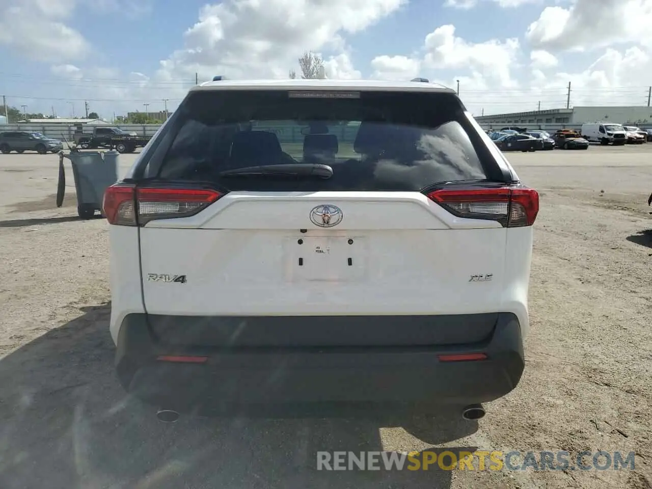 6 Фотография поврежденного автомобиля 2T3W1RFVXRC263699 TOYOTA RAV4 2024