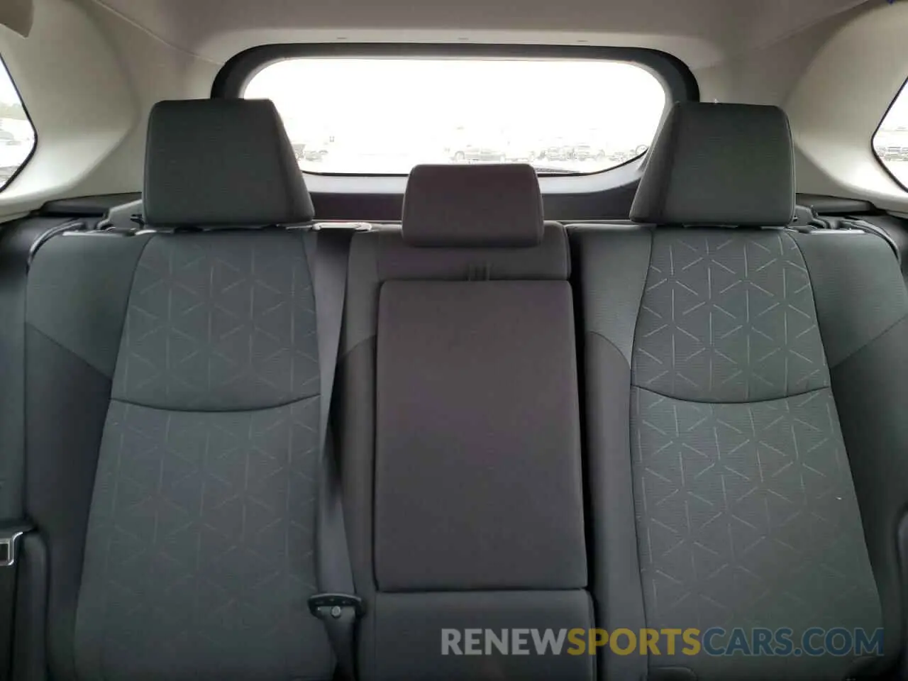 10 Фотография поврежденного автомобиля 2T3W1RFVXRC288683 TOYOTA RAV4 2024