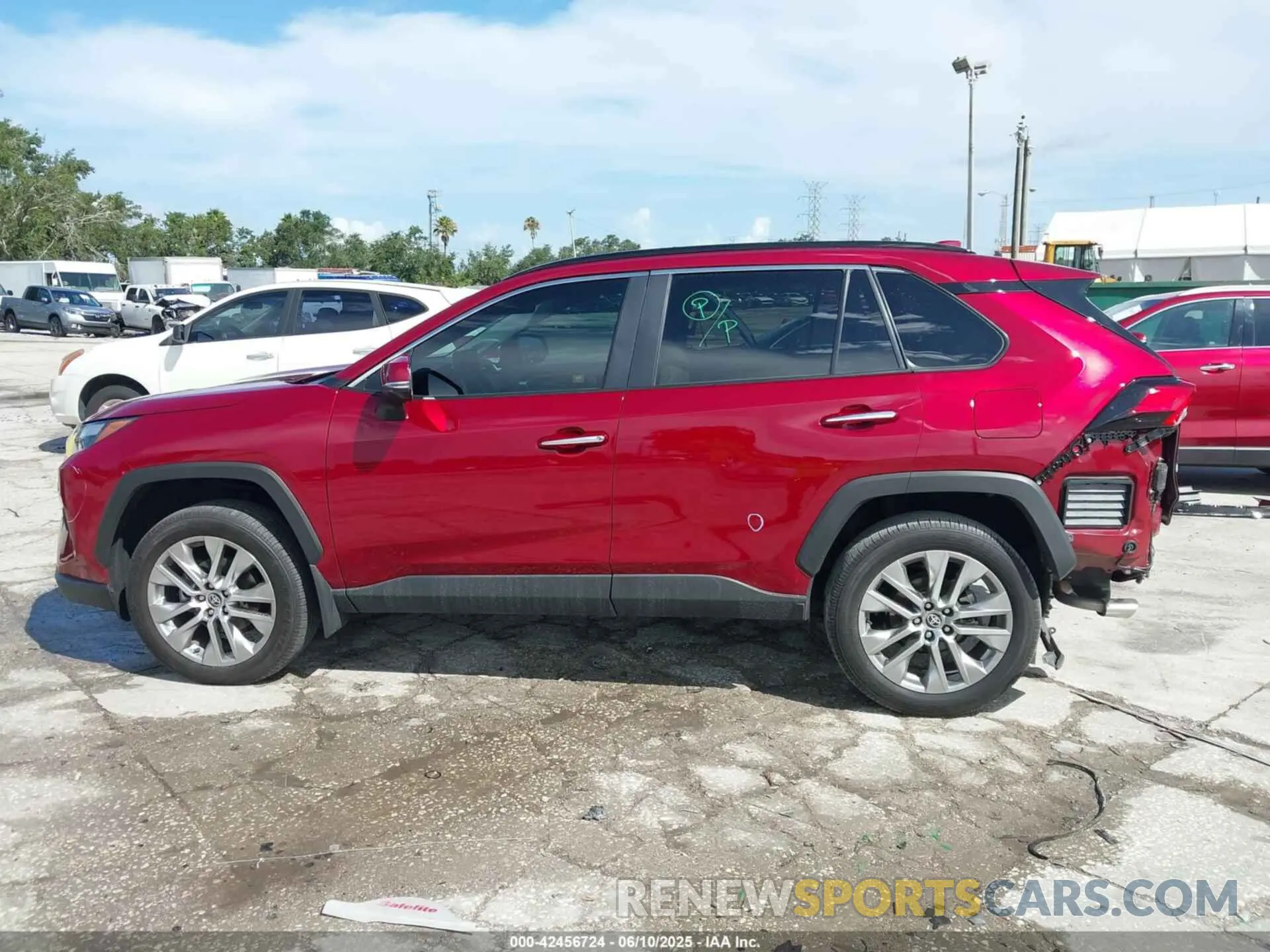 15 Фотография поврежденного автомобиля 2T3Y1RFV0RW326705 TOYOTA RAV4 2024