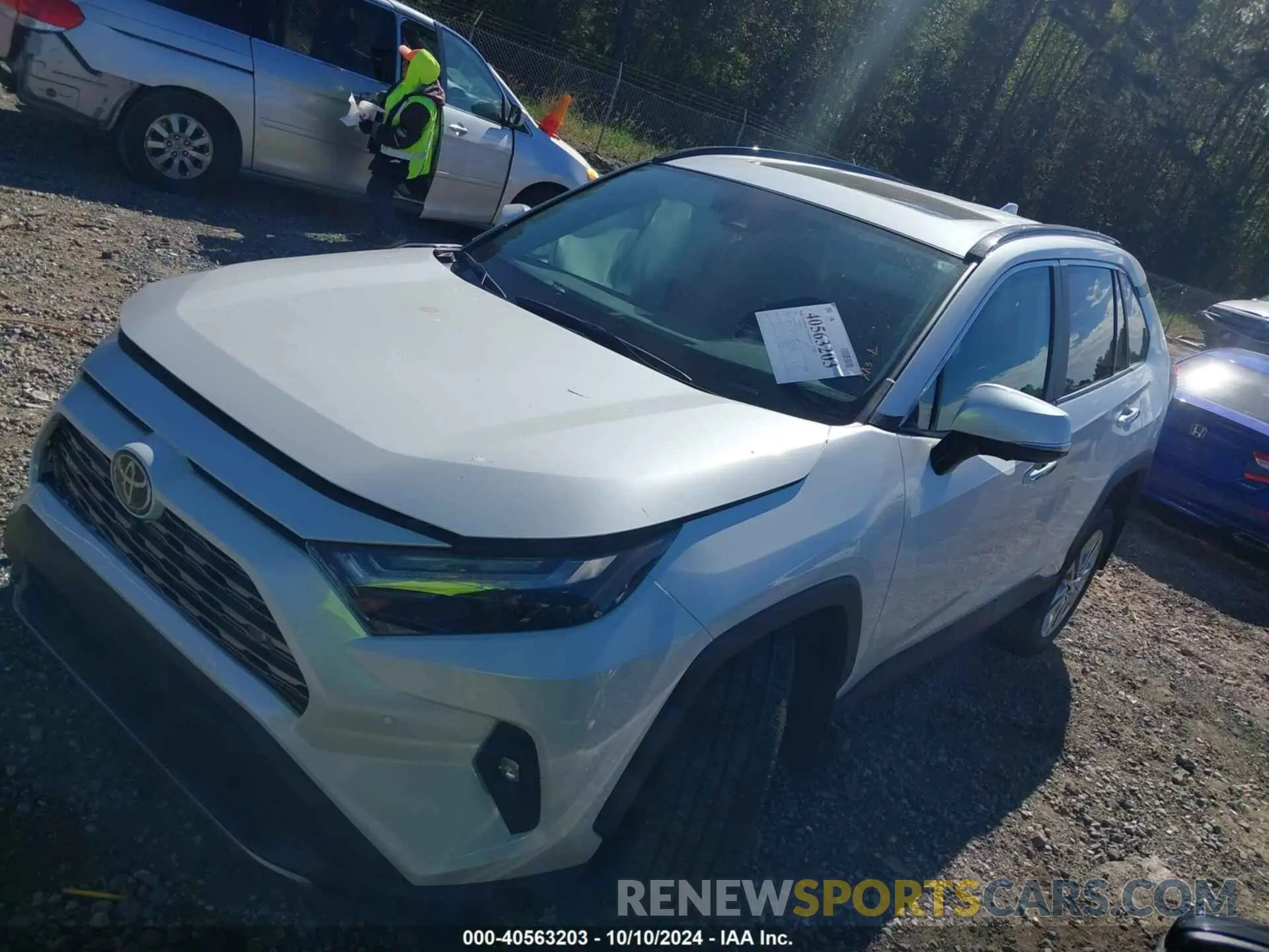 2 Photograph of a damaged car 2T3Y1RFV3RW329078 TOYOTA RAV4 2024