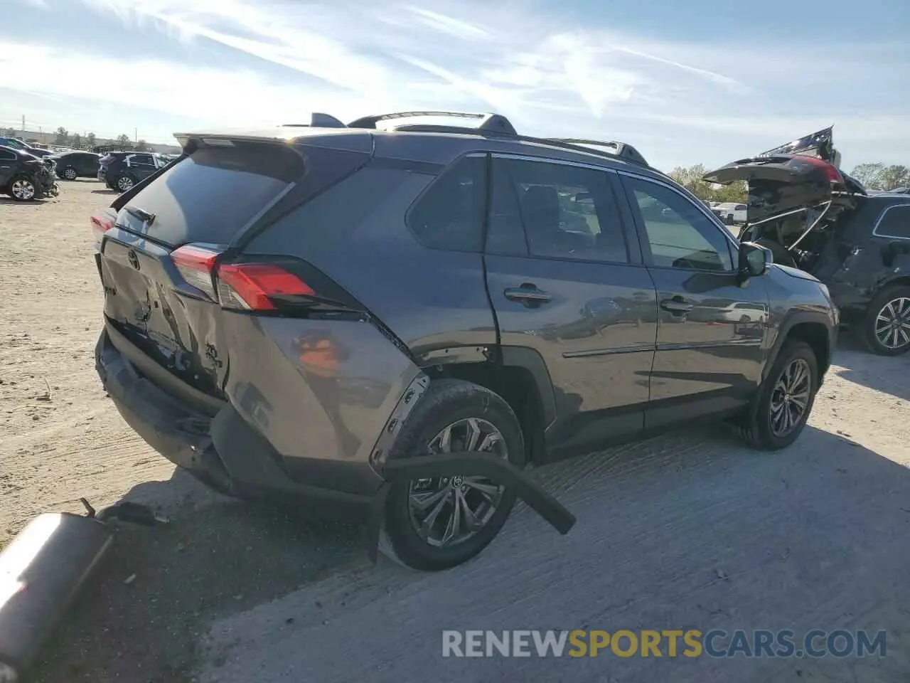 3 Photograph of a damaged car 4T3B6RFV4RU169011 TOYOTA RAV4 2024